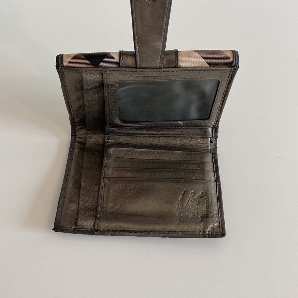 Burberry Supernova Wallet - image 4